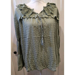 Hayden Los Angeles Sage Green Long Bell Sleeve Shirt Lace Collar Tie Size M NWT
